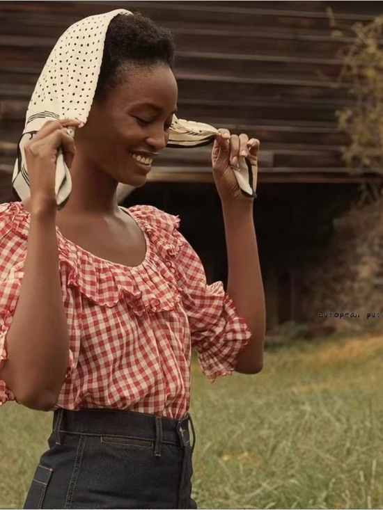 Tops - Doen Red and White Gingham
Ruffle embroidery Blouse S